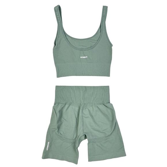 Second Left - Seamless Low Back Crop Top and Seamless Bike Shorts in Sage Green - Picture 3 of 3